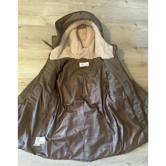 BCBGeneration Puffer jacket Sherpa lined hood cinch waist size XS - Picture 4 of 8